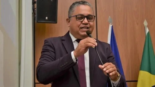 Vereador Eudes Assis solicita instalação de semáforos e melhorias na sinalização em Taquaralto