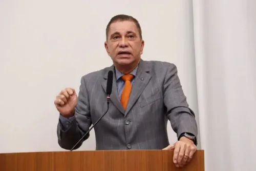 Prefeito de Palmas cria Secretaria do Matopiba e nomeia vereador Amastha como gestor