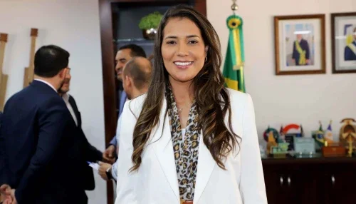 Vereadora critica medida provisória sobre cargos de professores substitutos
