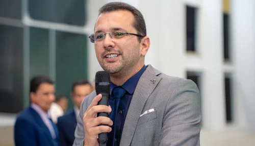 Vereador Marcos Duarte (PSD) é alvo de busca em operação da PF por caixa dois