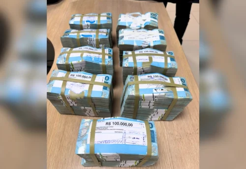 PF apreende R$ 900 mil em espécie com deputado estadual no Tocantins