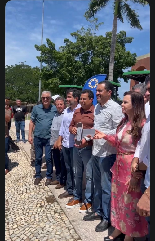 Governador Wanderlei Barbosa entrega tratores para escolas rurais e reforça educação no campo