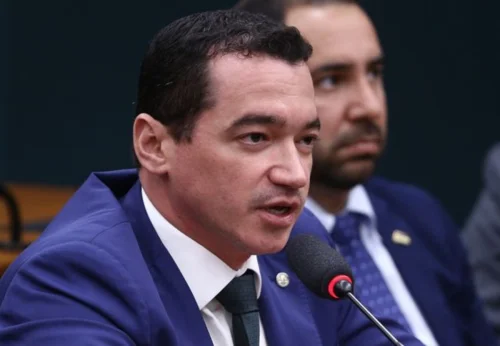 Candidato ao Senado declara R$ 2,6 milhões em bens; fazendas e veículos lideram