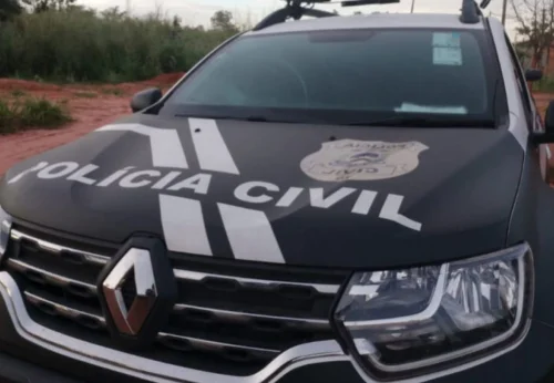 Suspeita de golpe de R$ 100 mil mastiga RG falso ao ver polícia no Tocantins