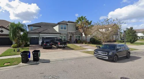 Mulher de cantor sertanejo é presa nos EUA por fuga de abordagem policial